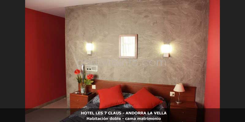 habitacion-granate-hotel-les-7-claus.jpg