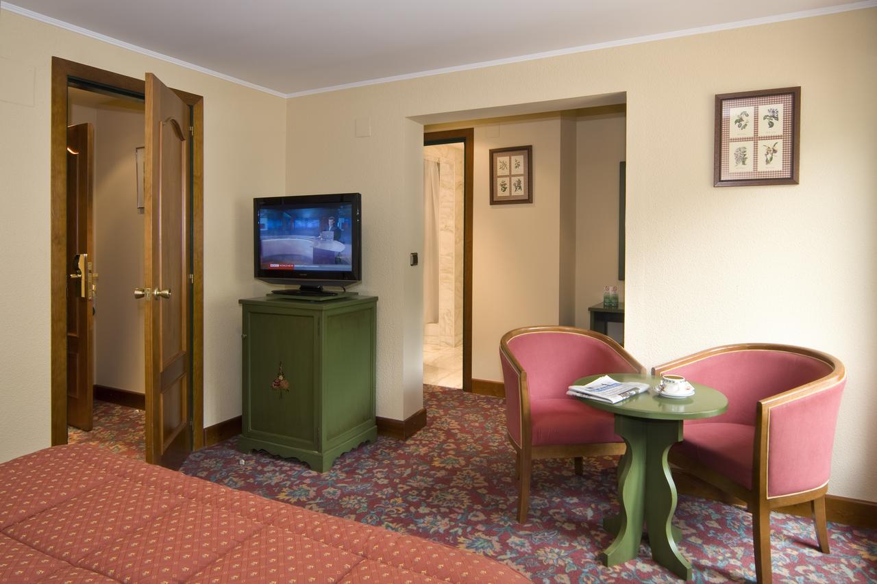 hotel-rutllan-suite.jpg
