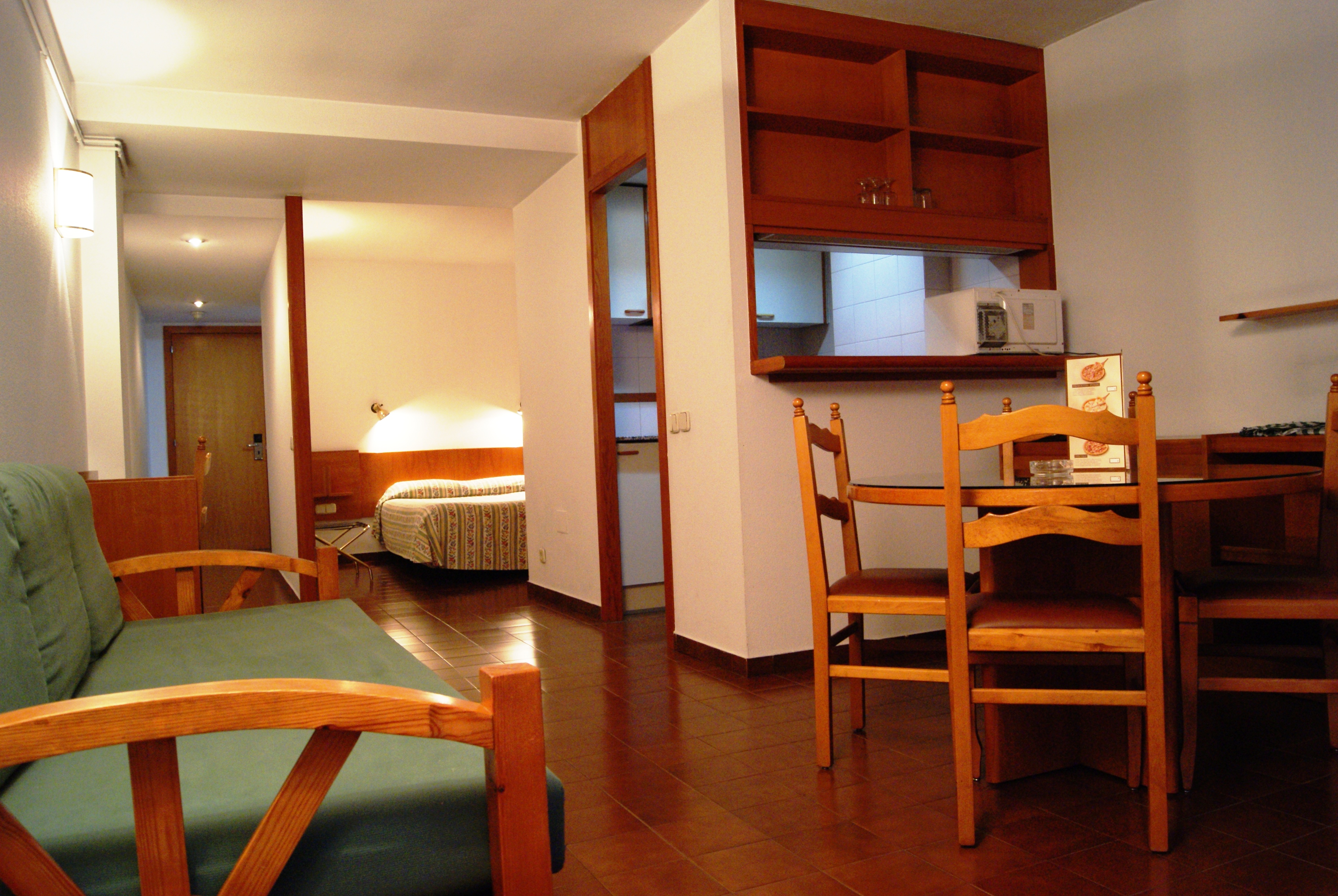 hotel-y-aparthotel-cosmos-12.jpg