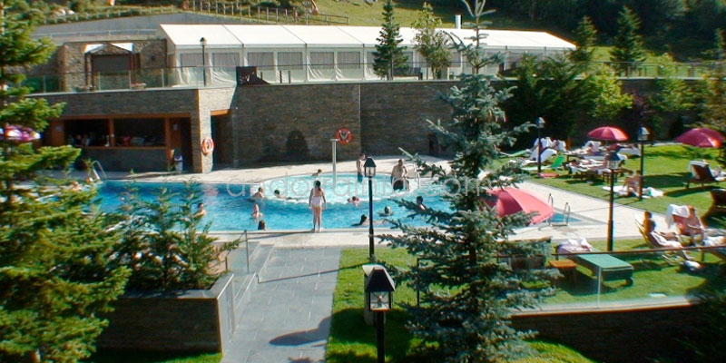 hotelnordic-piscina.jpg