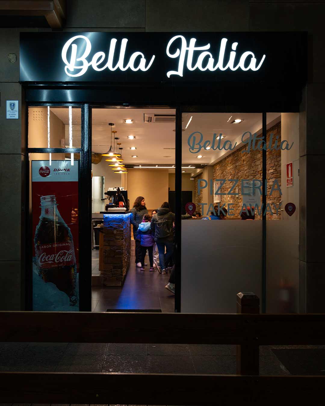 restaurante-bella-italia-andorra-fachada.jpg