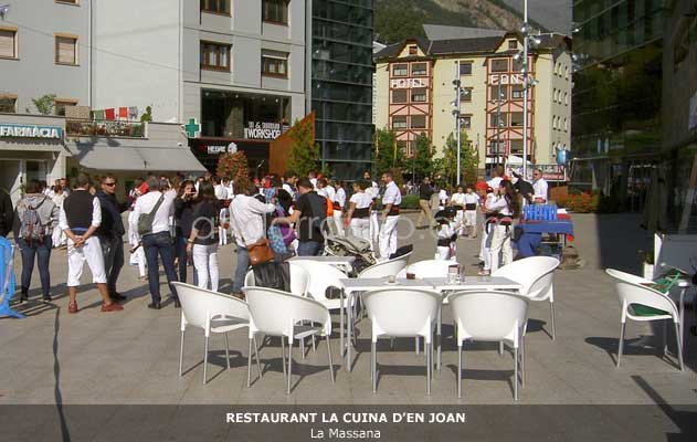 terraza1-restaurant-la-cuina-den-joan.jpg